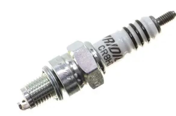 PLUG CR8